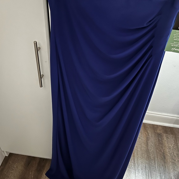 JH evenings dress - Picture 3 of 4